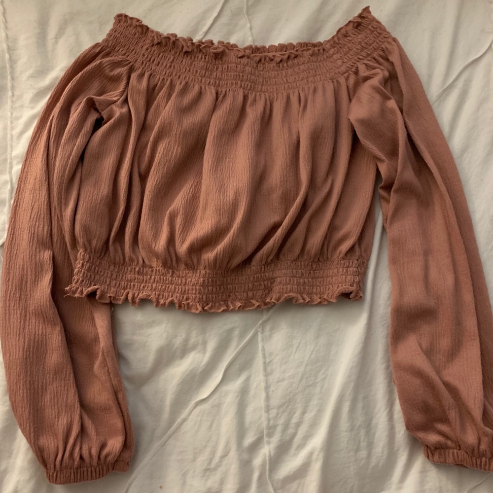 mauve off the shoulder top!!